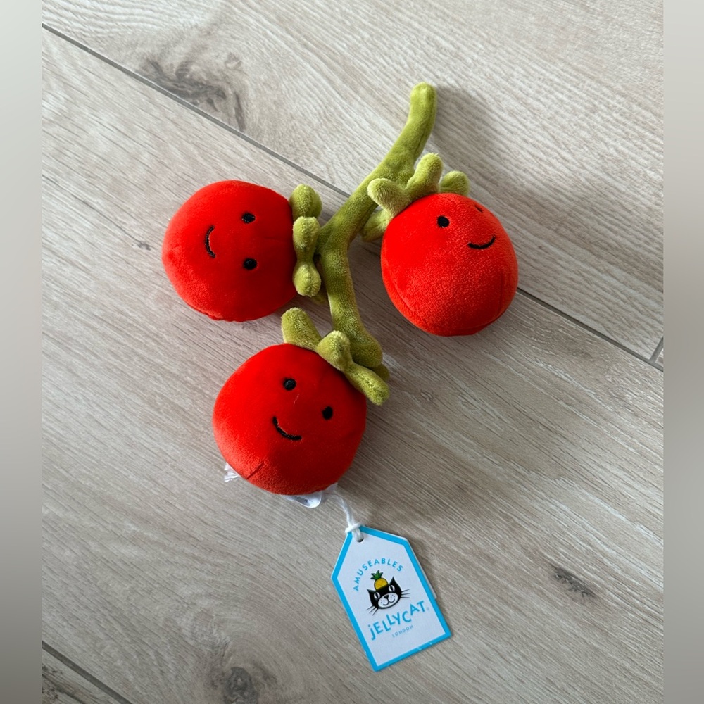 Jellycat Vivacious Vegetable Tomato Retired